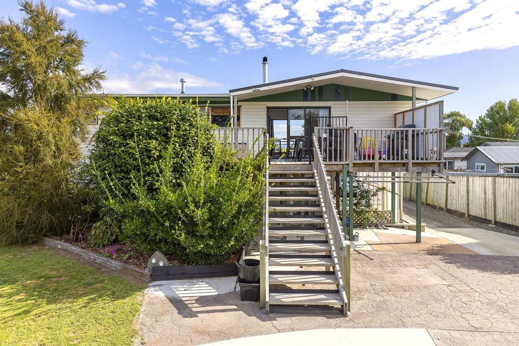 Taupo 5部屋 Big Home. Big Section. Even Bigger Value.