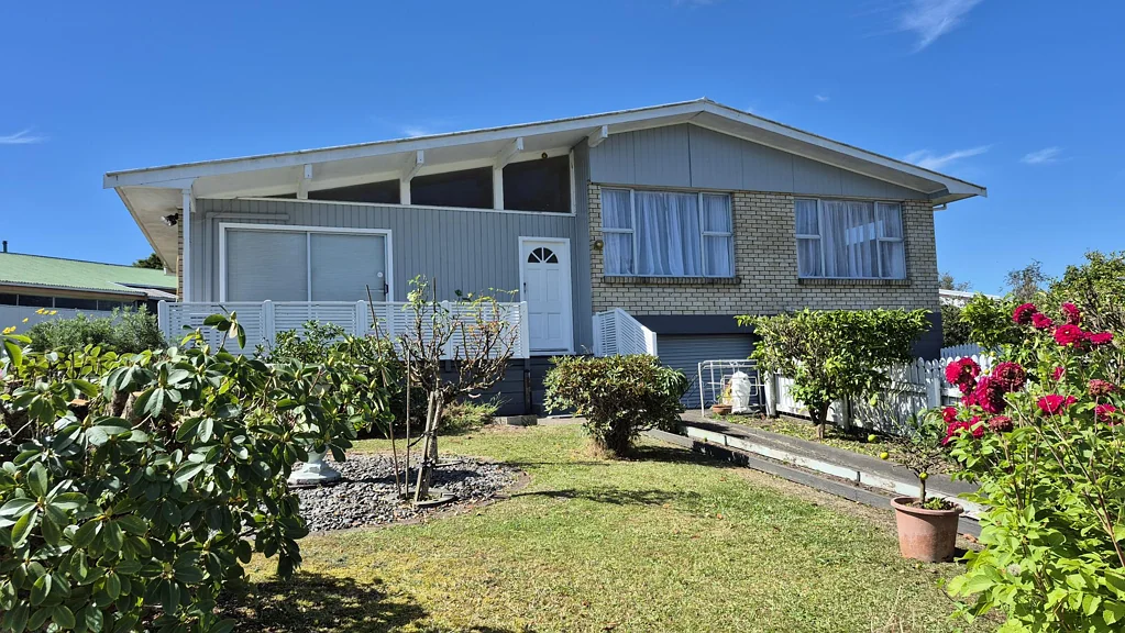 Tokoroa 3房  LOCATION, LOCATION, LOCATION