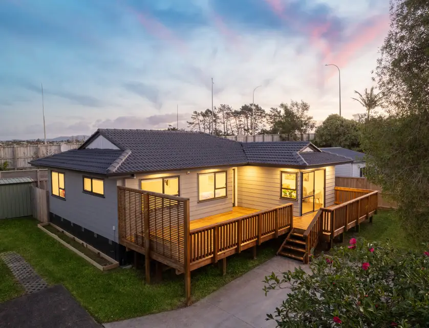 2/17 Landsdale Place, Massey, Waitakere City, 3 Kuwarto, 1 Banyo, House