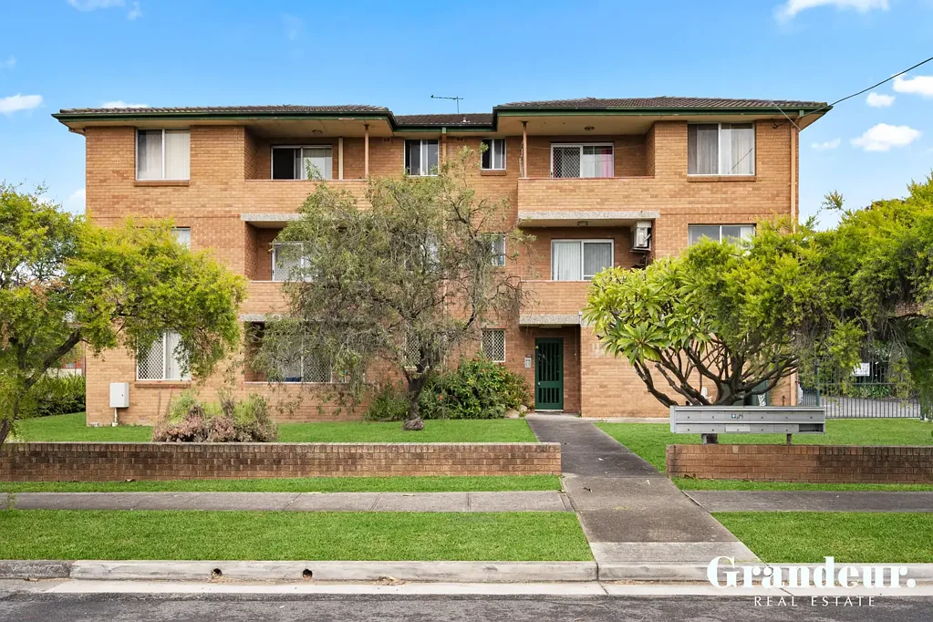 5/248 River Avenue, Carramar, NSW 2163