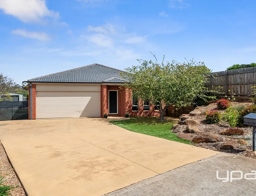 2 Douglas Close, Darley, VIC 3340, 3 slaapkamers, 2 badkamers, House