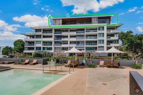 Hollywell 3 Bedroom LUXURY NORTH FACING PENTHOUSE