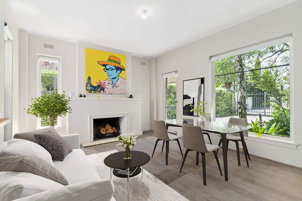 South Yarra 1ห้องนอน Generous, light filled, north facing sanctuary in iconic Castle Towers