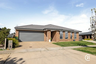 बाहरी क्षेत्र - 10 HOWELL DR, ECHUCA VIC 3564