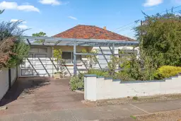 40 Sixth Avenue, Ascot Park