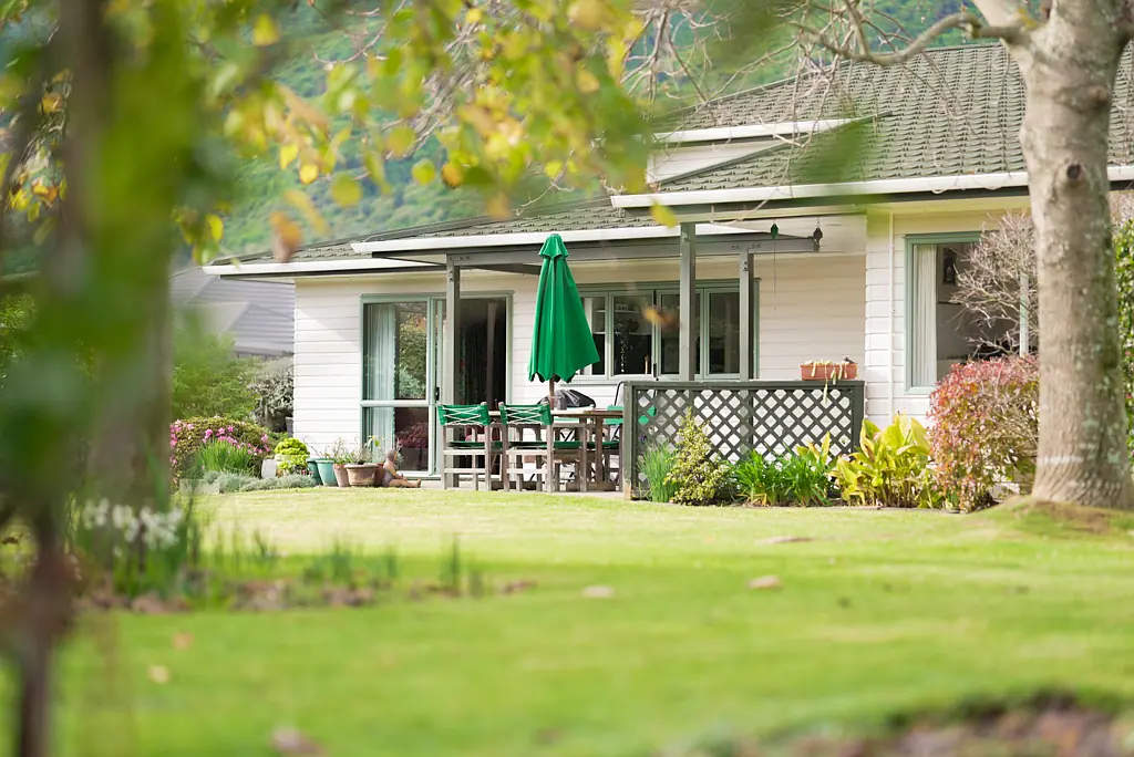 Waikanae 4 Bedroom Garden privacy and everyday ease