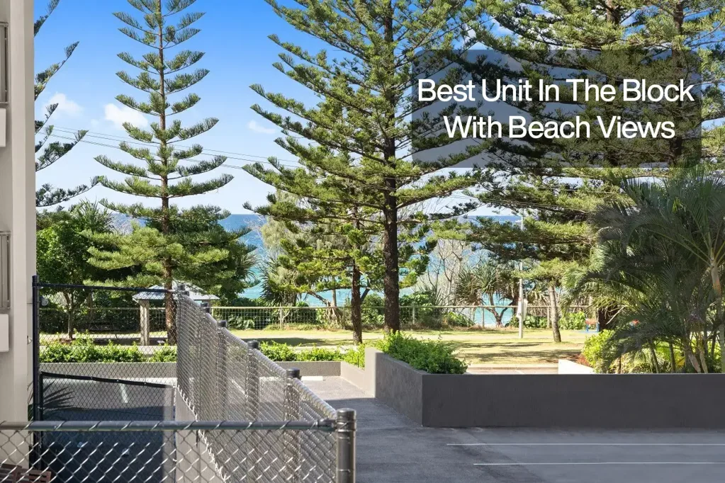 Burleigh Heads 2 Bedroom Burleigh Beachside Renovated Unit with Ocean Views !