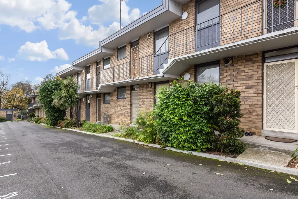 Spacious One-Bedroom Living in the Heart of Brunswick West