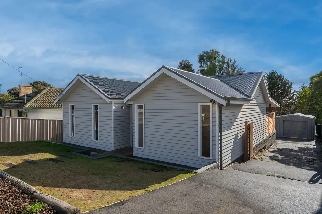 58 Chisholm Crescent, Seymour, VIC 3660