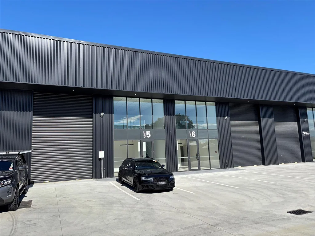 Pukemoremore BRAND NEW IN HAUTAPU