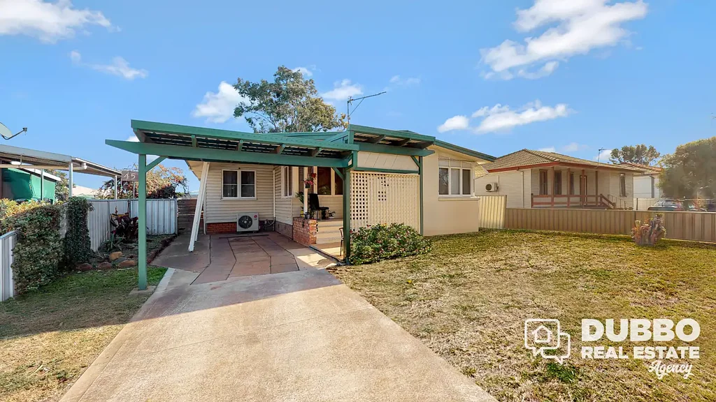 FAMILY HOME LOCATED IN WEST