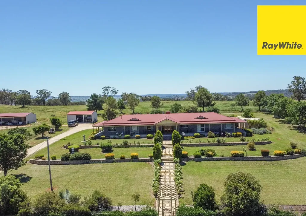 Inverell 'Hillview' - Prestige Rural Lifestyle on the Edge of Town
