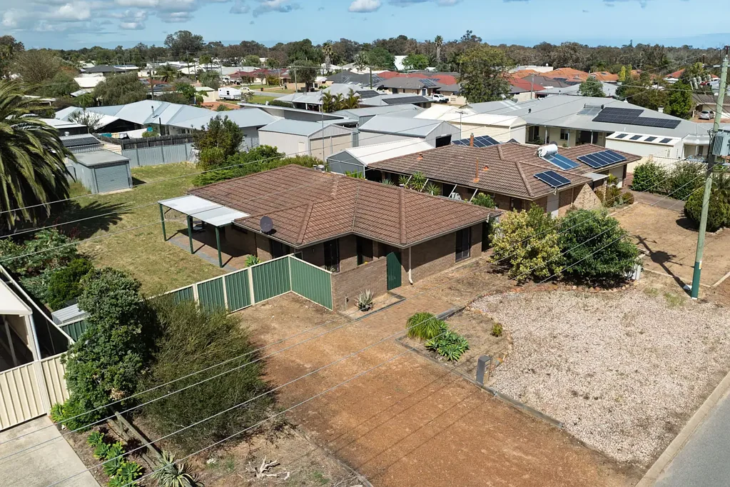 14 Deering, North Yunderup, WA 6208