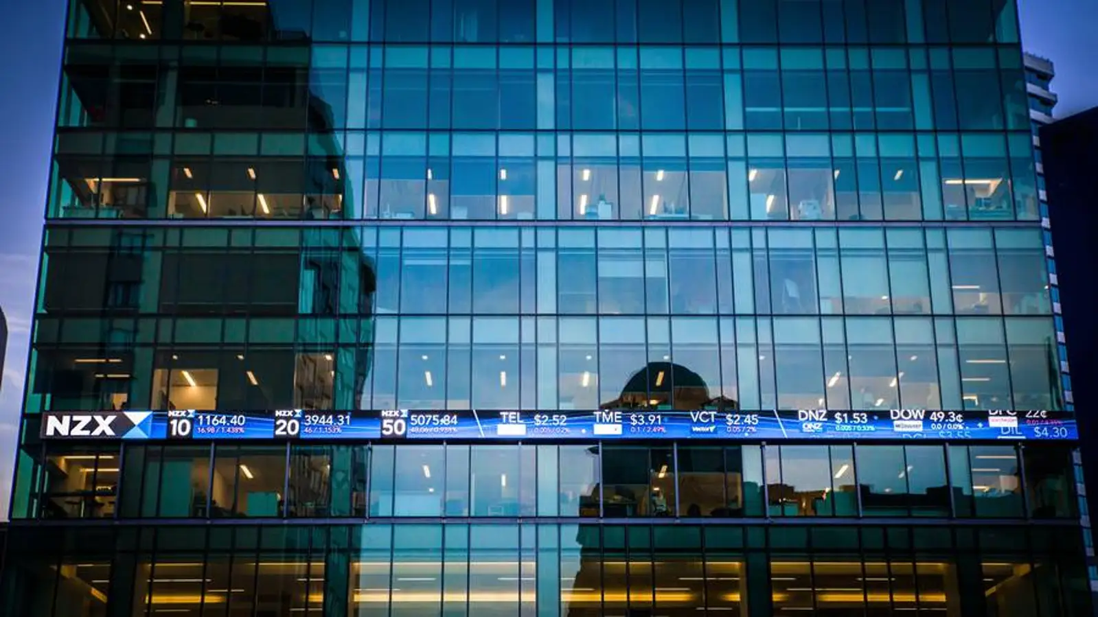 新西兰NZX50指数2017年增长22%，其中A2牛奶公司表现最为优异，飙升279%！