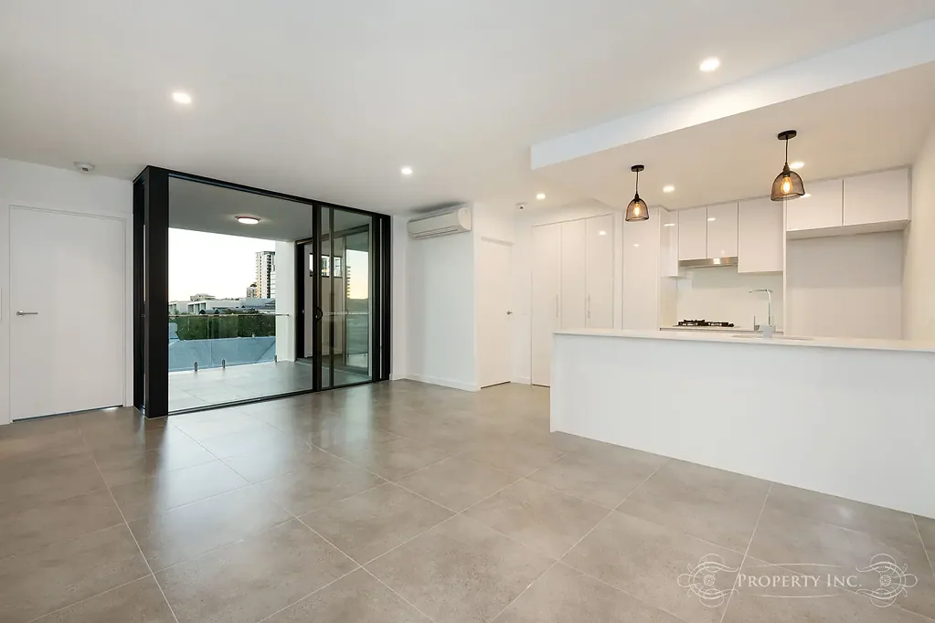 2 Bed 2 Bath - Prime Location