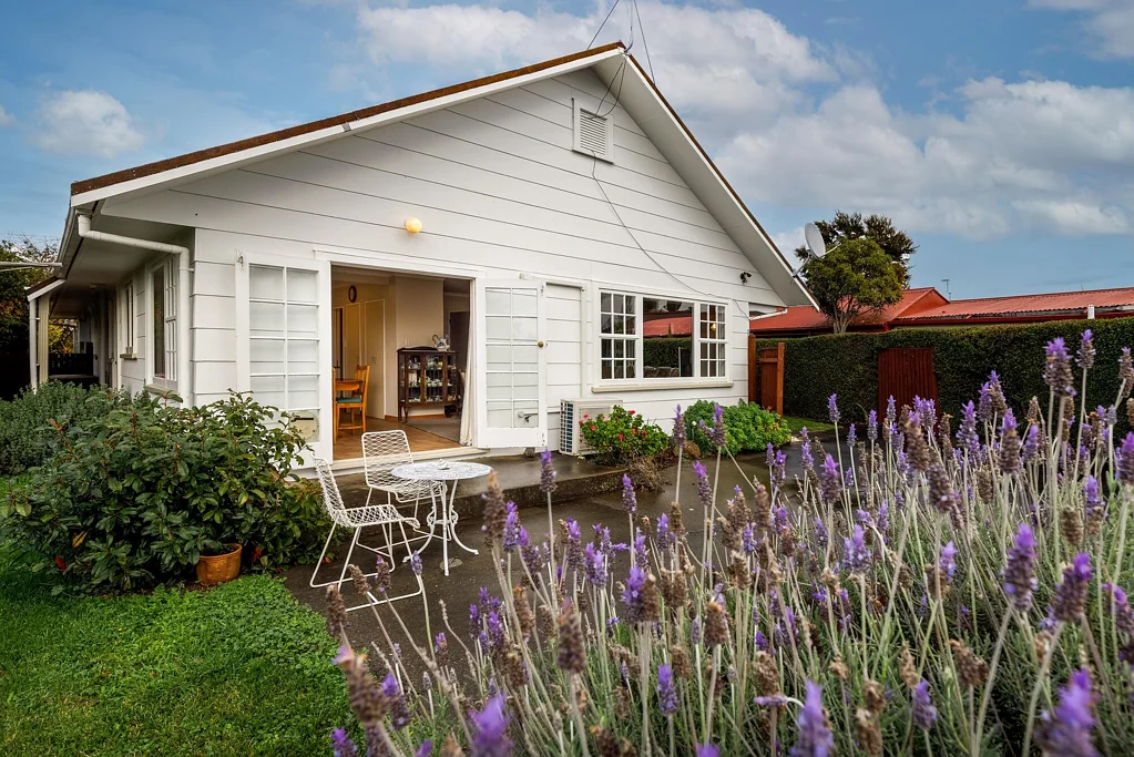Burleigh 4房  Space, Comfort & Potential