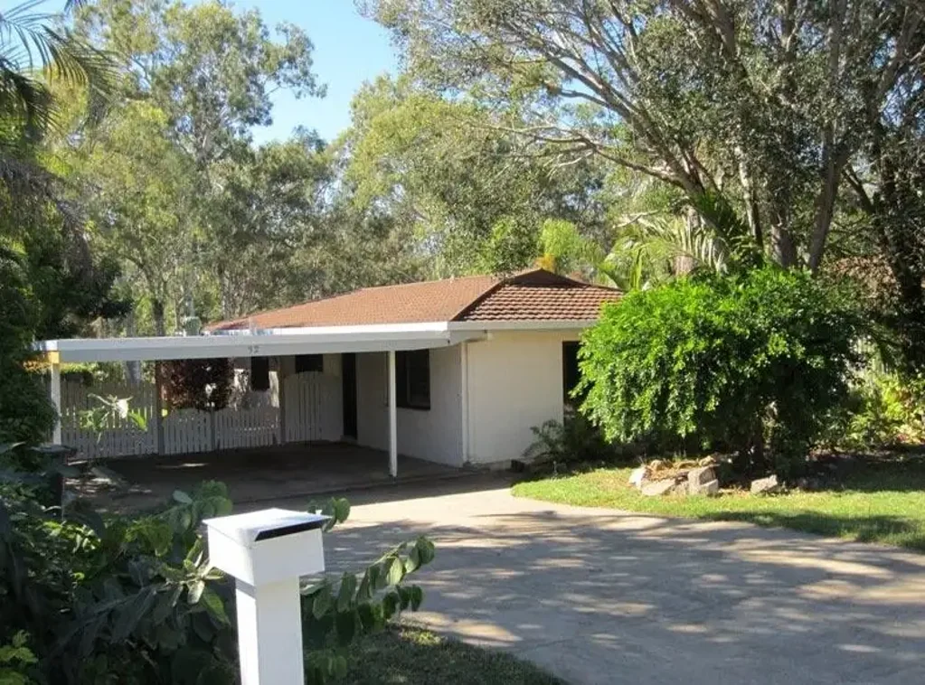 LOWSET HOME CLOSE TO THE RIVER