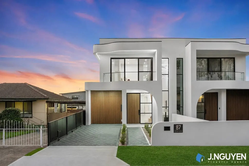 Fairfield 5Moenga Brand New Designer Home with Premium Finishes