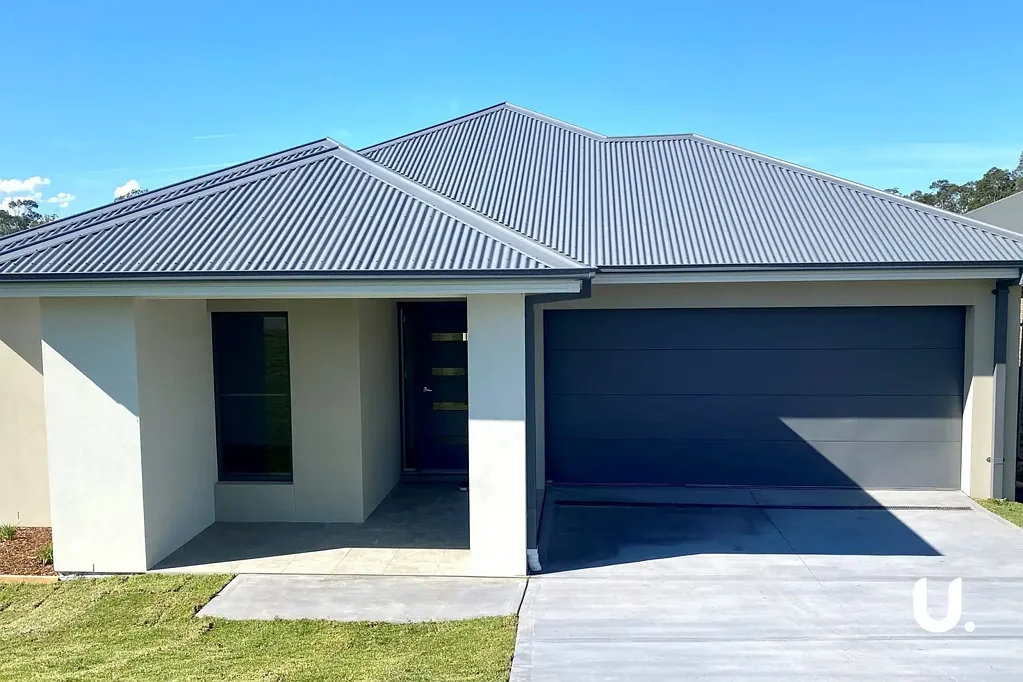 Large Four Bedroom Home in Huntlee