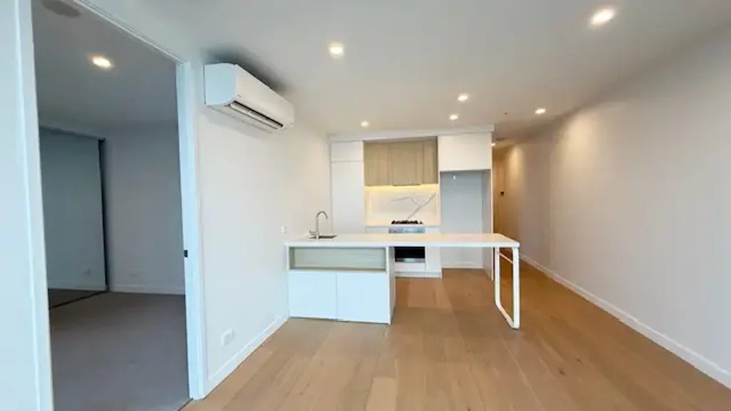Box Hill 2房 Box Hill核心地 近中央医院 学院泳池健身房 礼宾服务低维护 2 bed 1 bath 1 carpark at Level 14