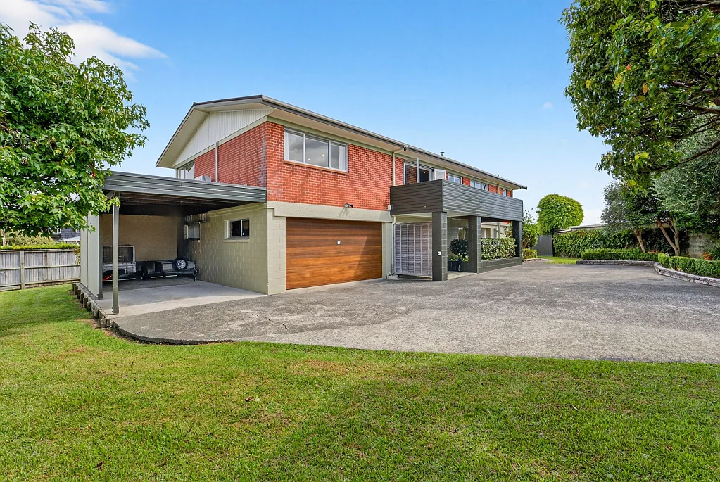 27 Gulf Crest, Bucklands Beach, Manukau City, Auckland