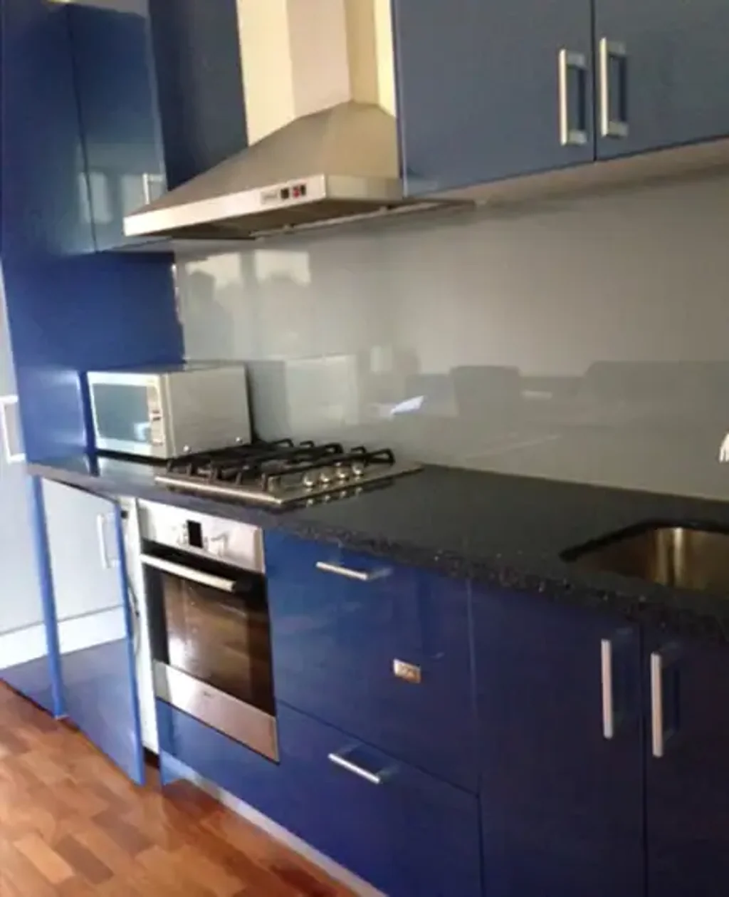 Fully Upgraded Apartment with car space.