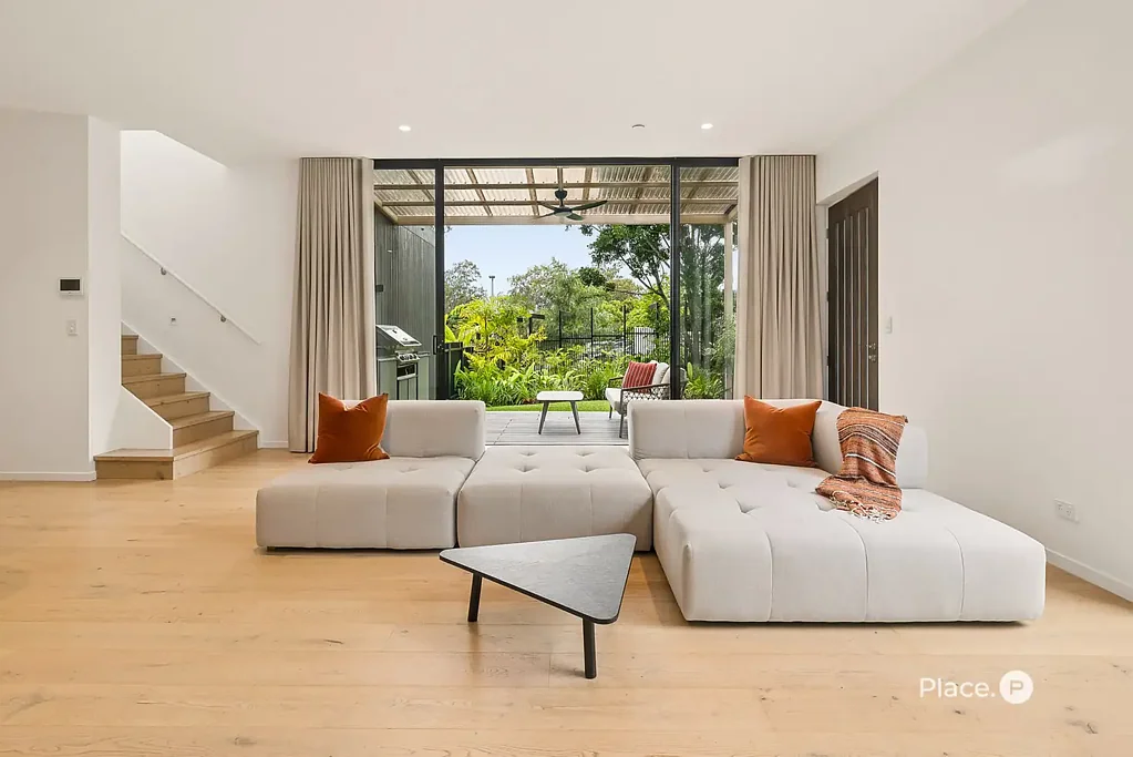 Taringa 3Zimmer Resort-style Parkside living in a boutique architectural enclave