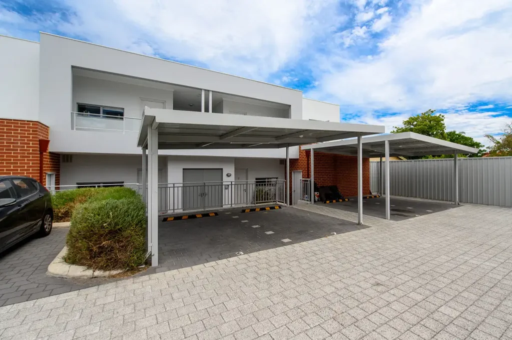Modern 2 bedroom unit near the Swan River