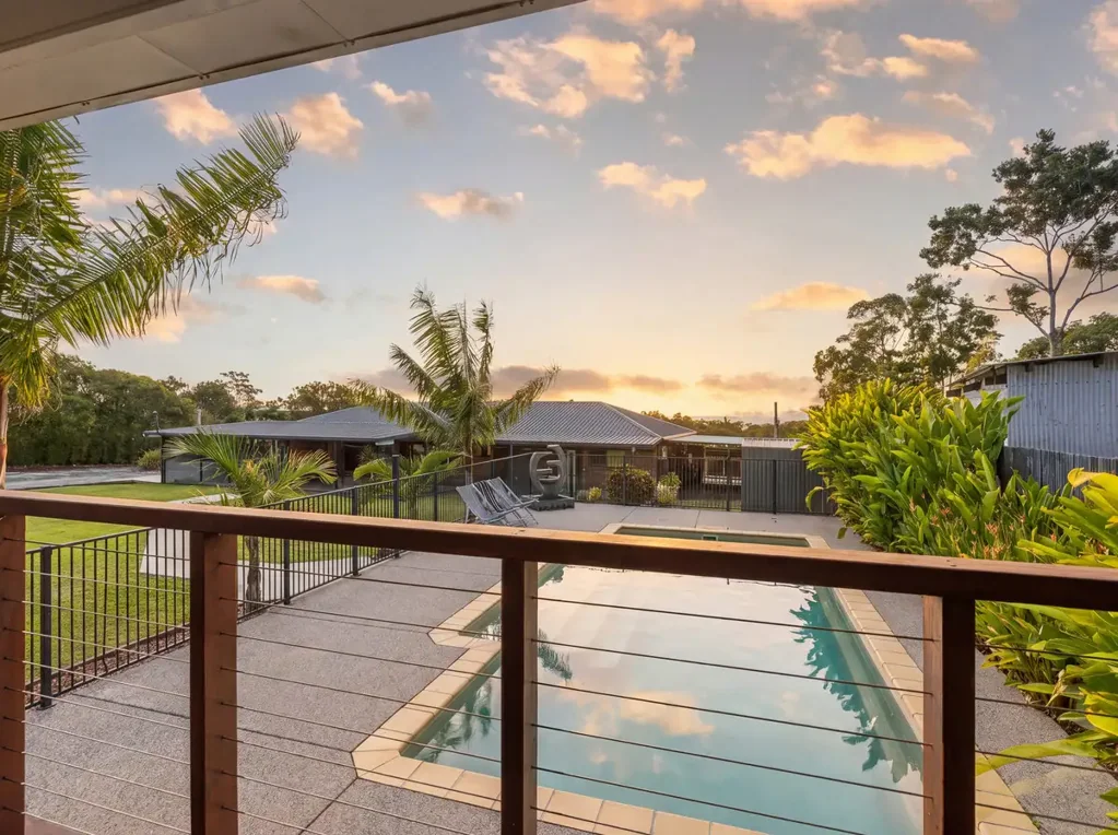 Craignish 4Zimmer ELEVATED HOMESTEAD STYLE, OCEAN VIEWS & EXCEPTIONAL OUTDOOR LIVING