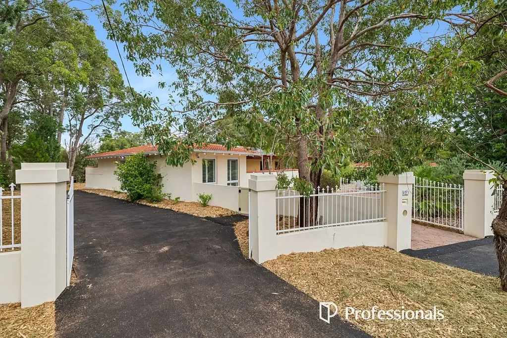 Lesmurdie 4ห้องนอน Resort-Style Living in the Perth Hills