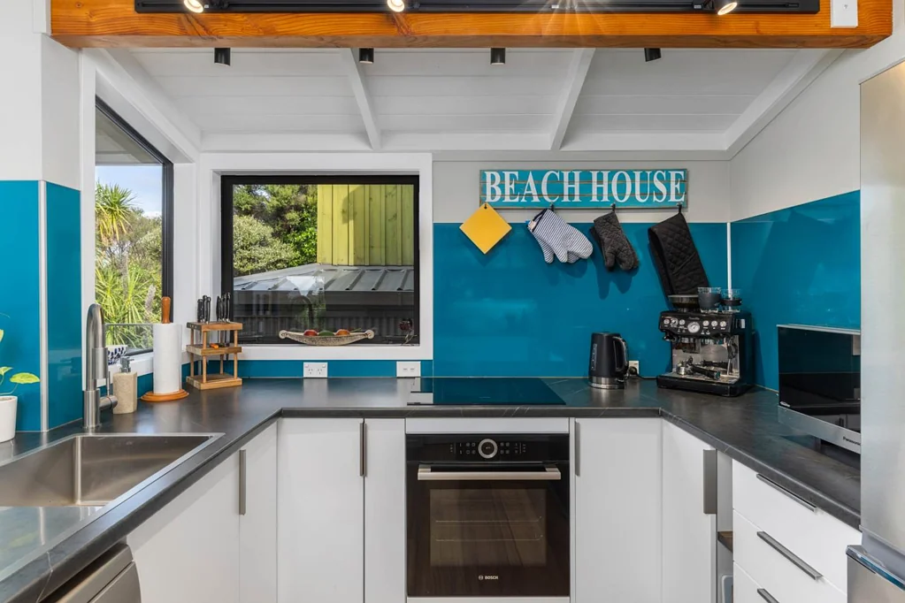 Kaeo 4 Bedroom Beachside Bliss Meets Treehouse Tranquility