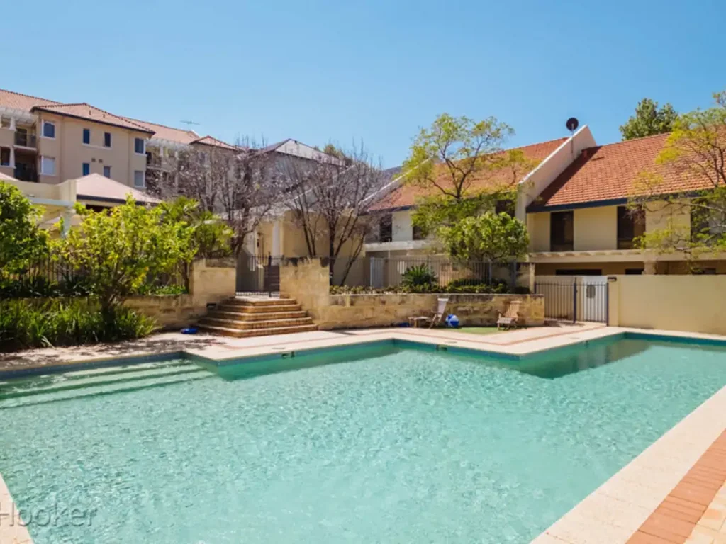World Class Location - Waters Edge Townhouse with Swimming P