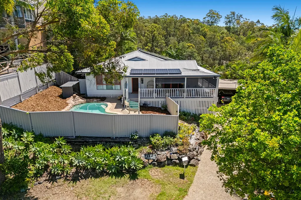 13 Windward Rise, Pacific Pines, QLD 4211