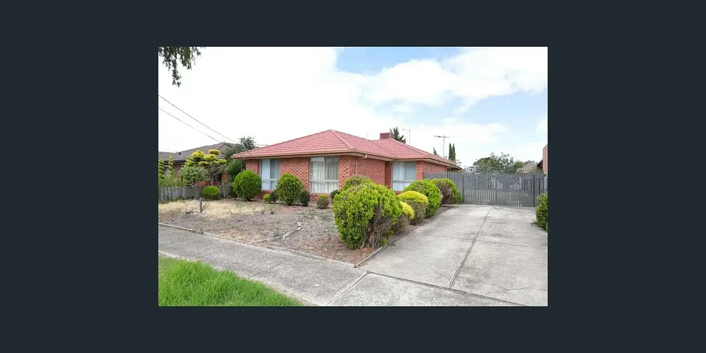 24 Silvereye Crescent, Werribee, VIC 3030