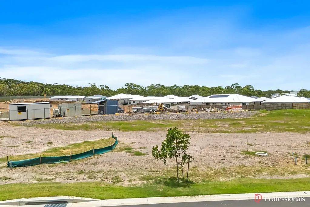 26 Fitzroy Drive, Pacific Heights, QLD 4703