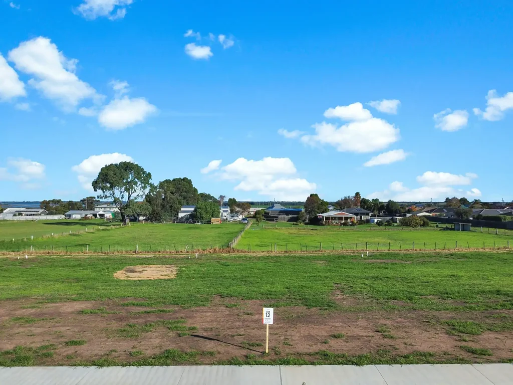 East Bairnsdale EXCELLENT INVESTMENT OPPORTUNITY