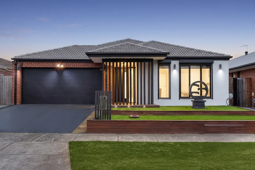 15 Sunstone Boulevard, Doreen, VIC 3754