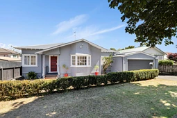 29 Queensway, Three Kings