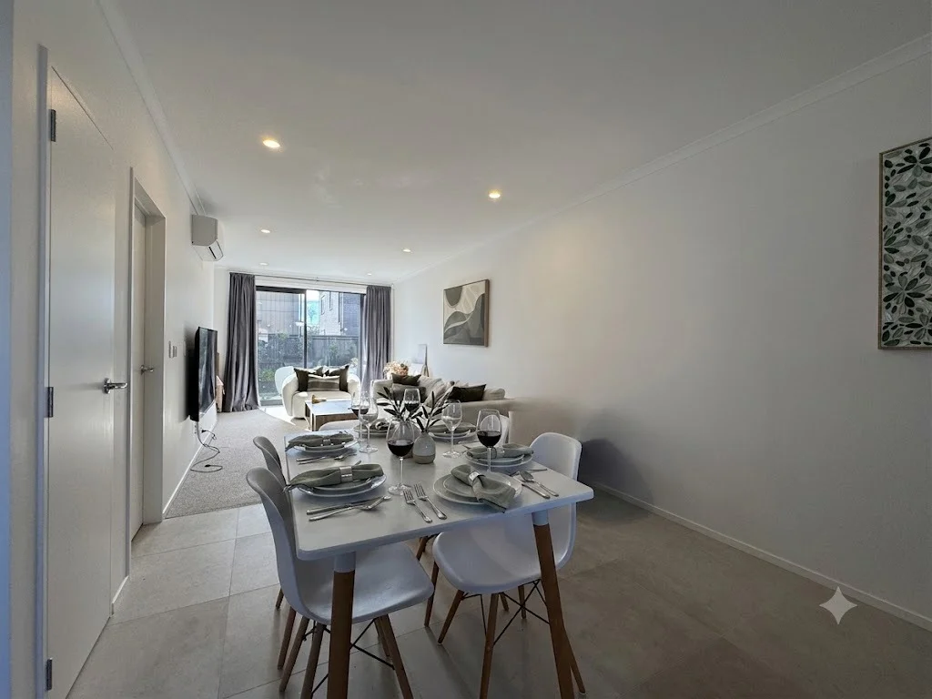 Modern Three Bedroom Townhouse in a Convenient Location