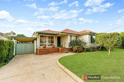 16 Bathurst St, Greystanes, NSW 2145, 4房, 1浴, House