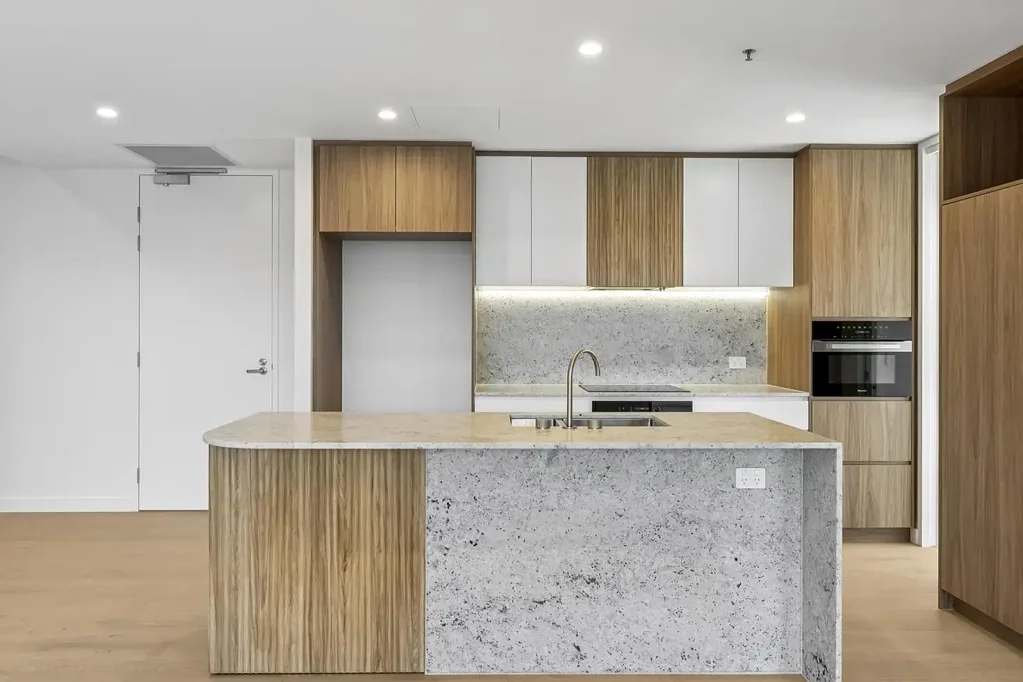 Parkes 2Kwarto Refined Luxury Living at The Eastbourne with Two Living Areas