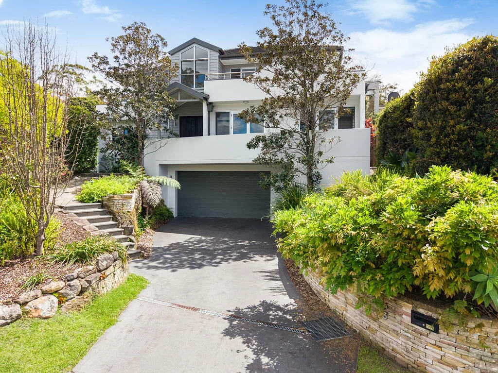 Castlecrag 4ਬੈੱਡਰੂਮ Spectacular family home in tightlyheld Castlecrag street