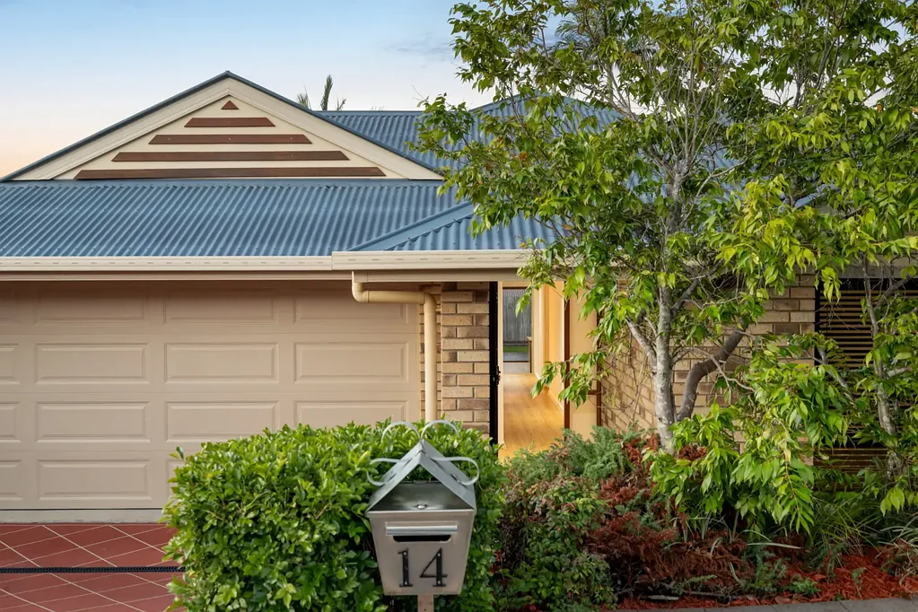Springfield Lakes 3部屋 Effortless Family Living in a Convenient Location
