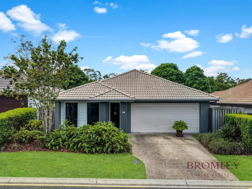 Browns Plains 4房 安全社区低层砖砌 4卧套间主卧 开放式现代空间 双车库近购物中心 游泳池烧烤设施 Retirement has these sellers highly motivated to sell this long term investment