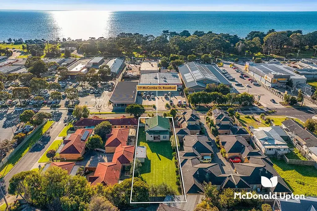 19 McCombe Street, Rosebud, VIC 3939