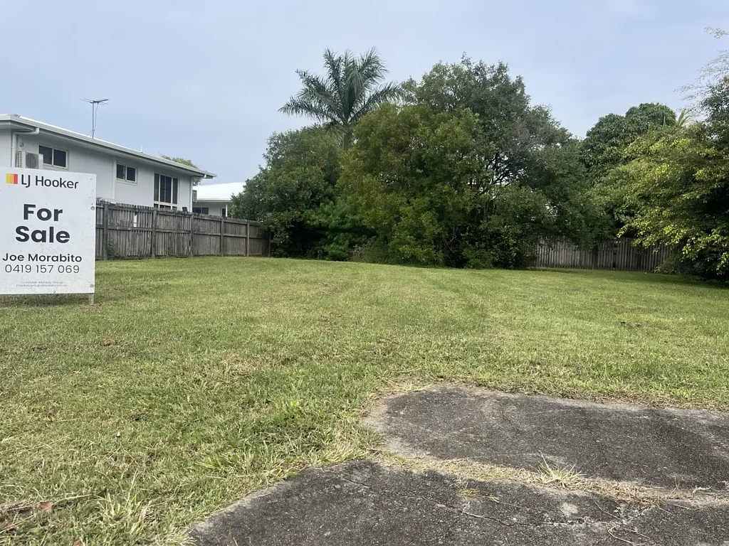 North Mackay Intending Buyers good-sized allotment in North Mackay that's oh so close to the CBD & Northside, Schooling, and Shopping has become very RARE.