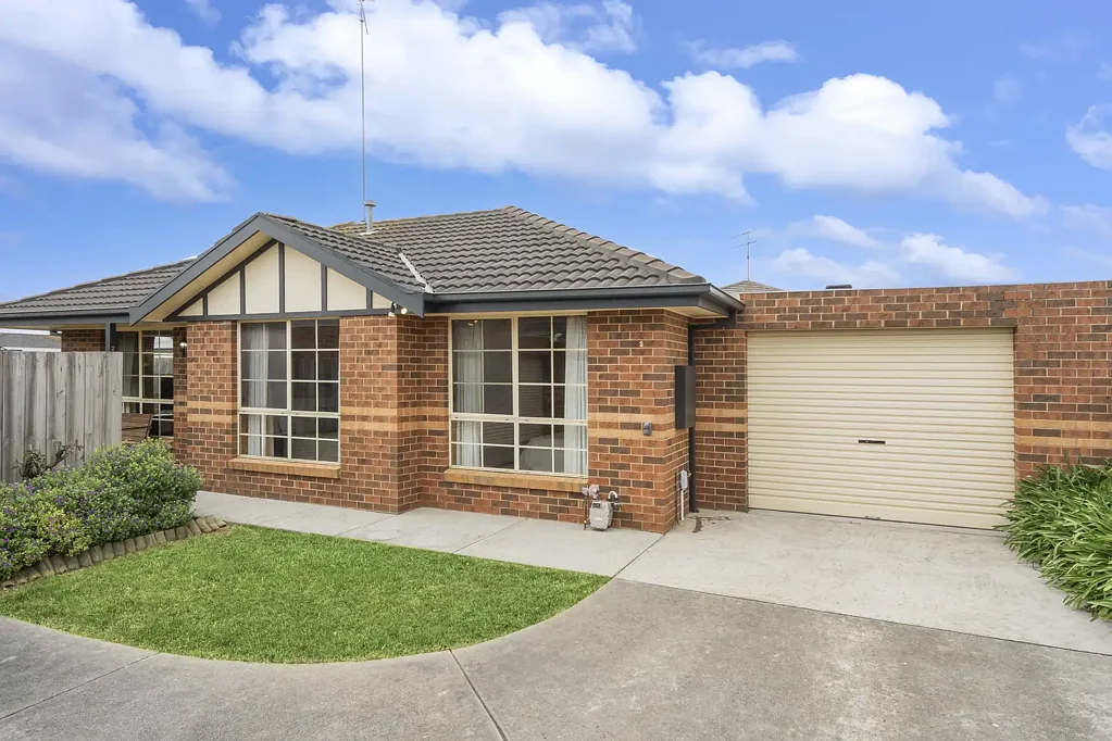 Waurn Ponds 2房  Easy Living Starts Here