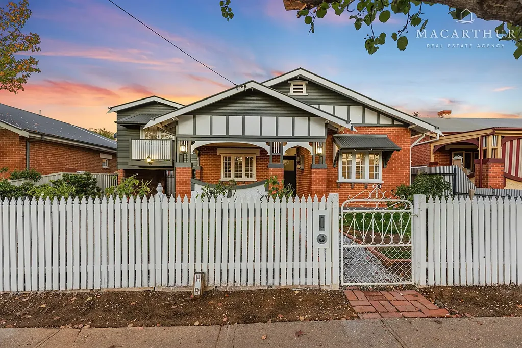 Turvey Park 3房  Timeless Charm, the White Picket Fence and all