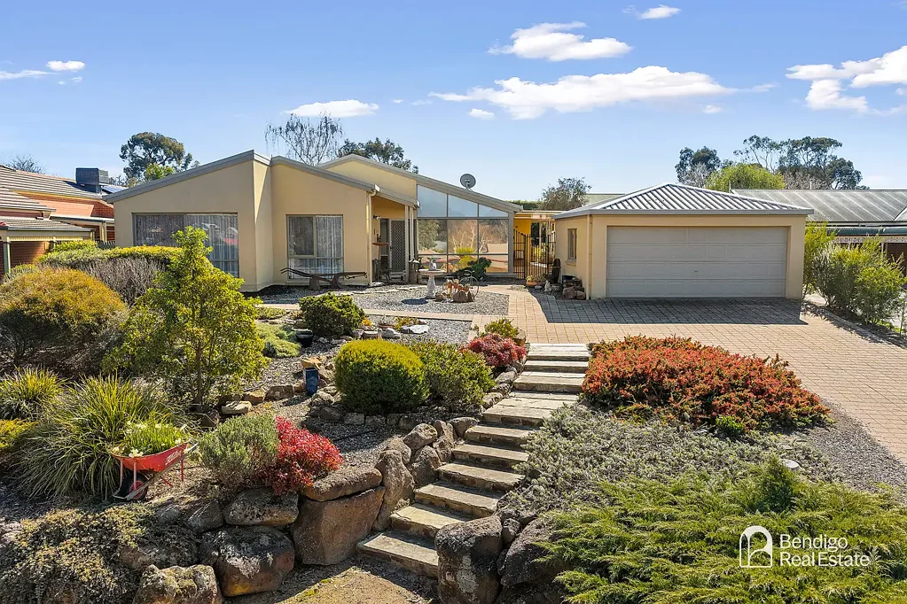 17 Ironbark Court, Kennington, VIC 3550
