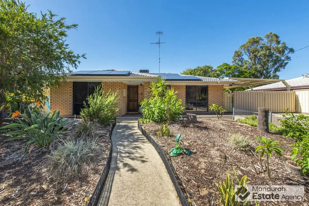 Coodanup 3 Bedroom REAL ENTERTAINER PLUS SO MUCH MORE!